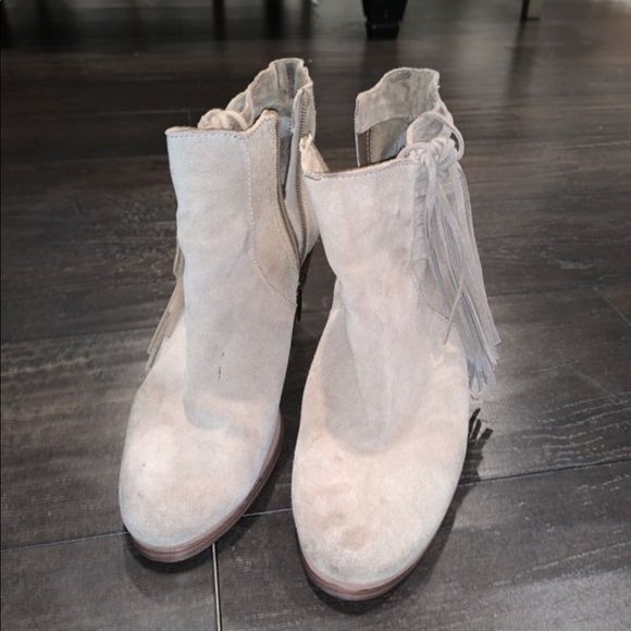 Vince Camuto booties - Picture 2 of 5